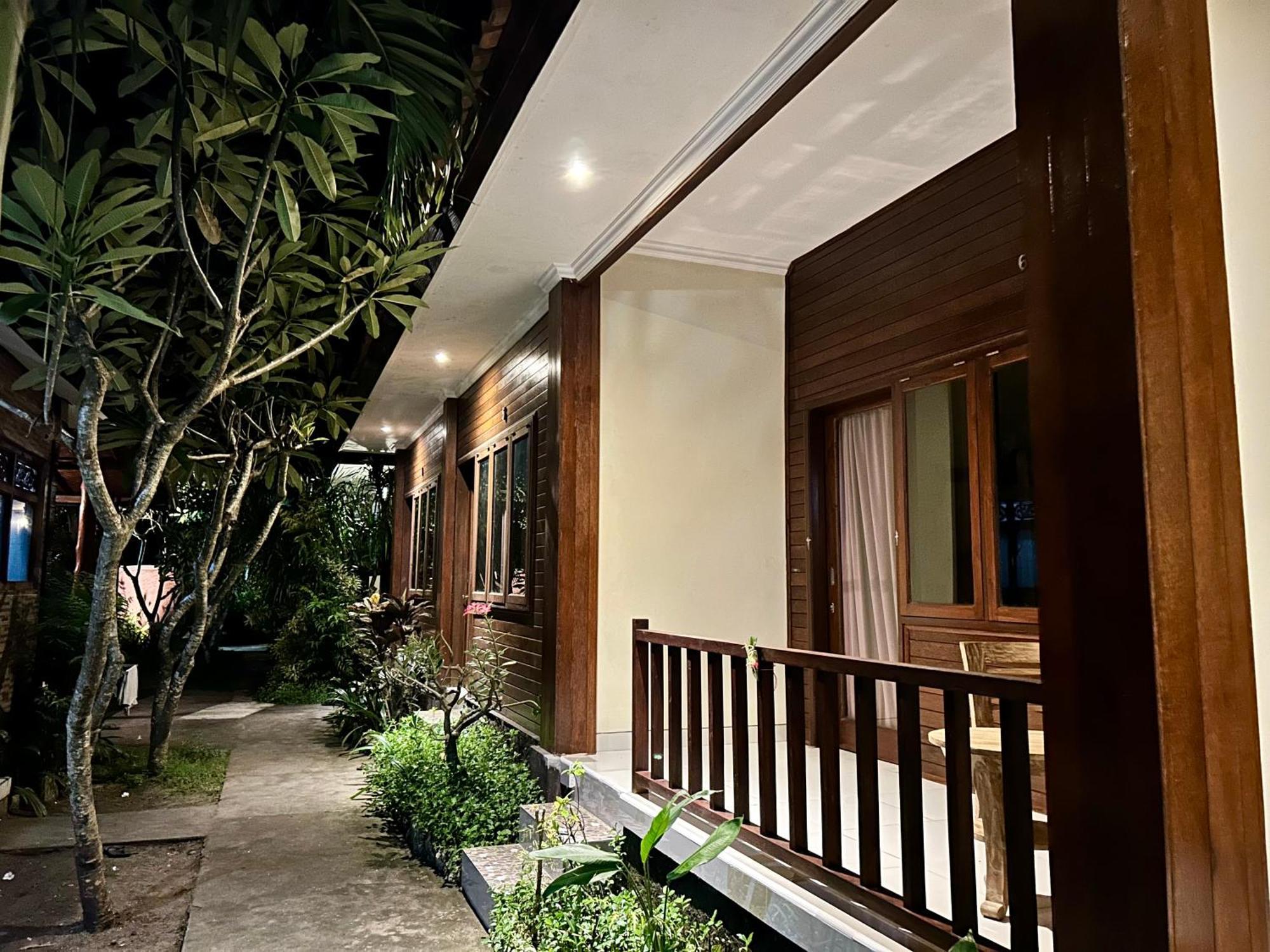Nusa Garden Homestay 누사 렘봉안 외부 사진